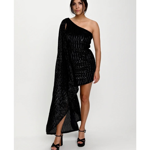 Eliya the Label Xenia One Should Holiday NYE velvet